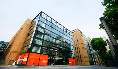 ���DACCA�٫@�ɼҰ׽�(j��)�Y�|(zh��)