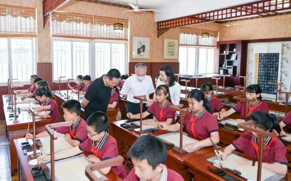 �A�ı��σ��|����У���С�W���x2022����ǻ۽������㰸��