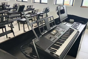 ������������������������Ӗ�ҡ����V�������׃������ߵȌ��ƌWУ